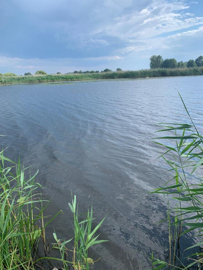 Das Haus Am Teich Besitz Luaran gambar